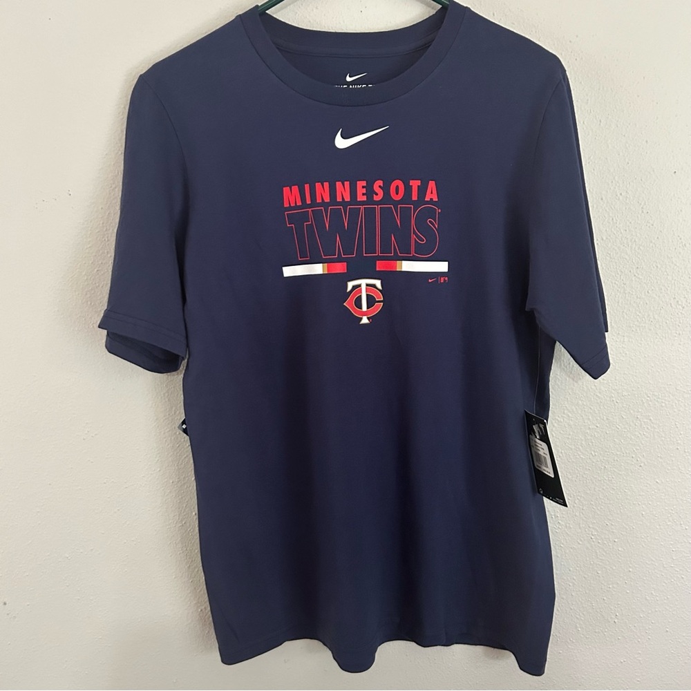 NWT Kids XL Nike Twins Tee Shirt